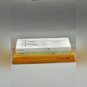 Kamikato Toishi Sharpening Whet Stone 1000/3000 W/Bamboo Stand